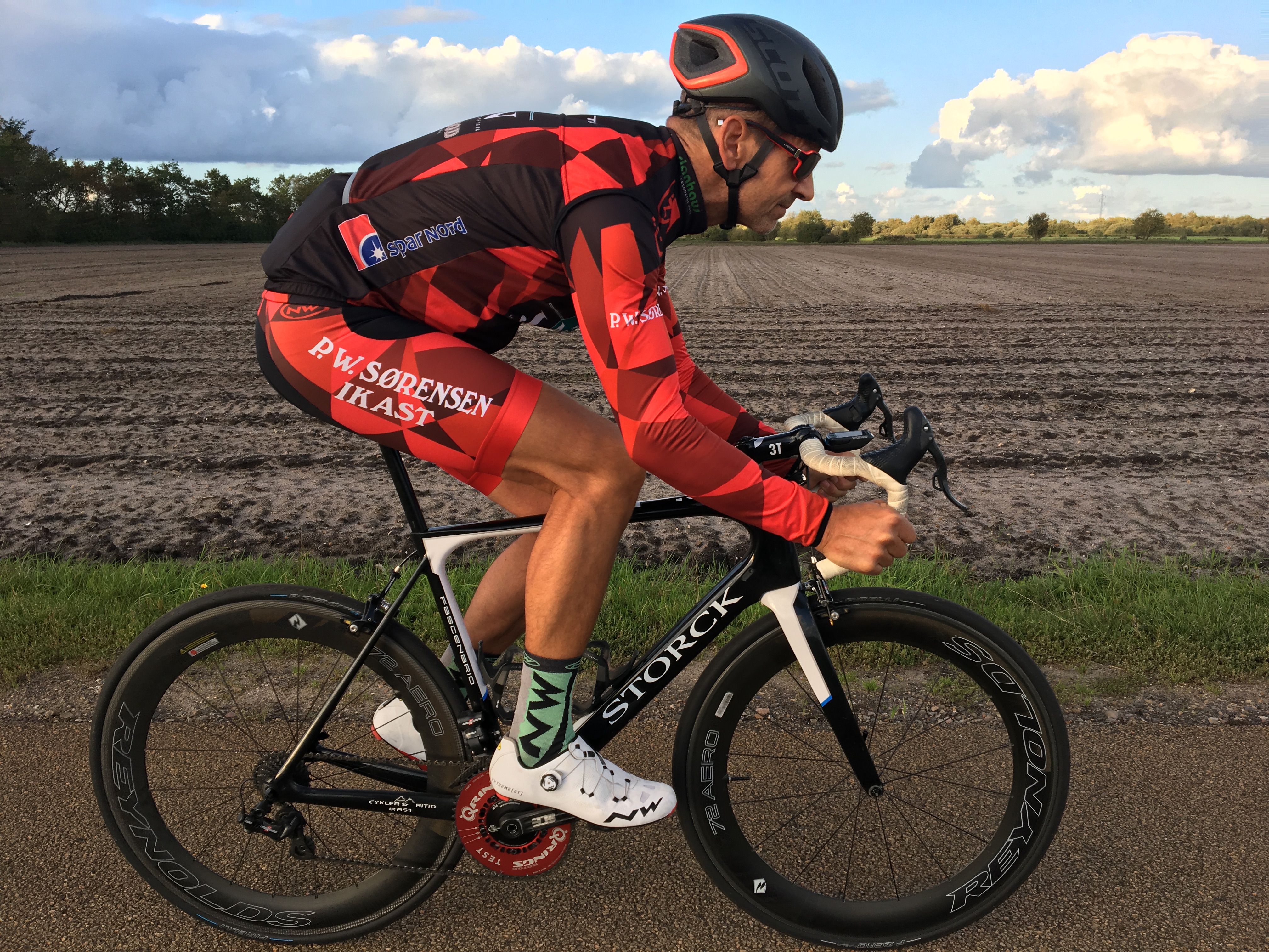 Hold i bukket på dit styr.jpeg