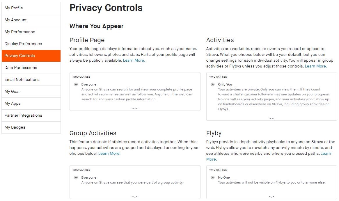 Du finder dine privatindstillinger i venstre kolonne under 'Settings' og 'Privacy Controls'.