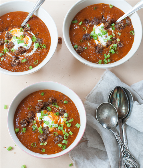 Rød suppe m. rugcroutoner